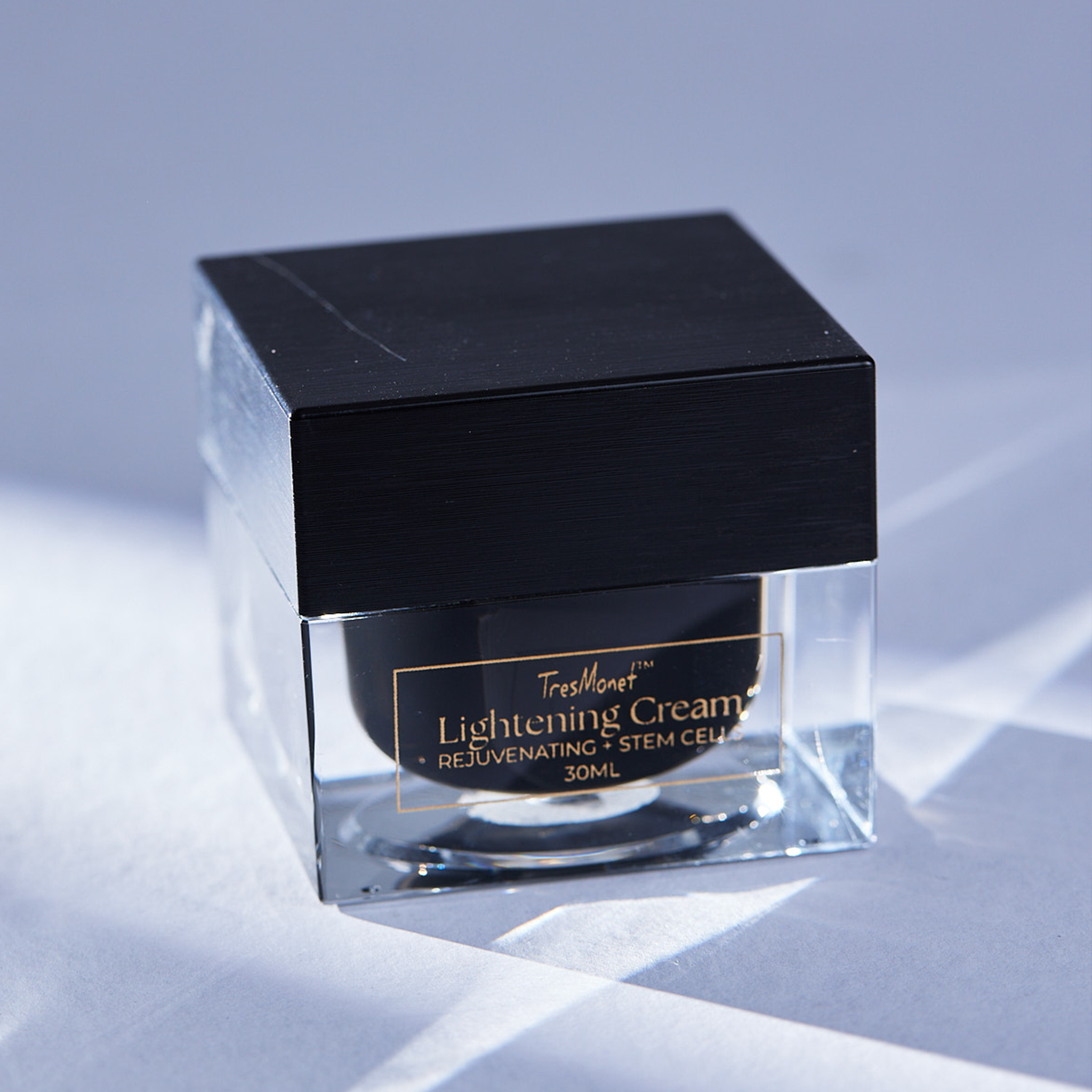 Rejuvenating Lightening Cream with Stem Cells